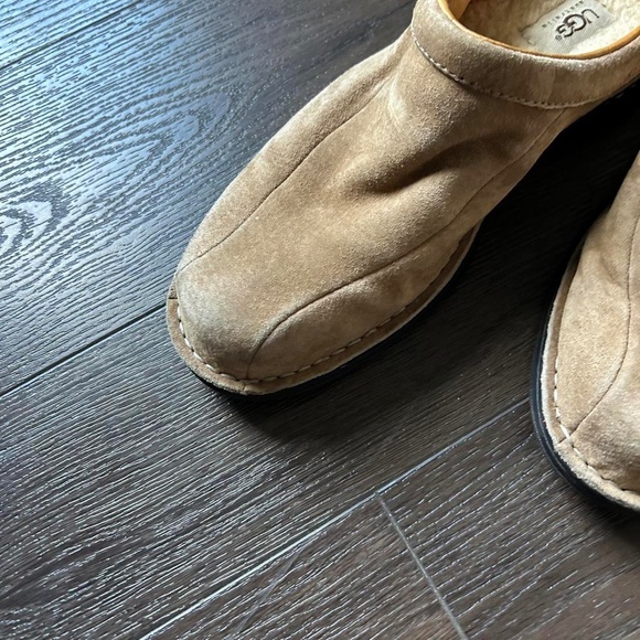 Tan suede UGG slippers with a retro vibe shoes tan boots   Men’s size 10 - Picture 3 of 7